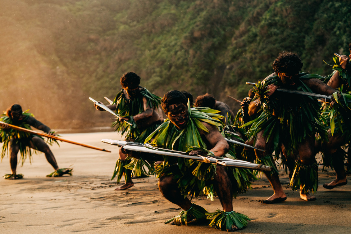 Tagata niue wearing traditional attire